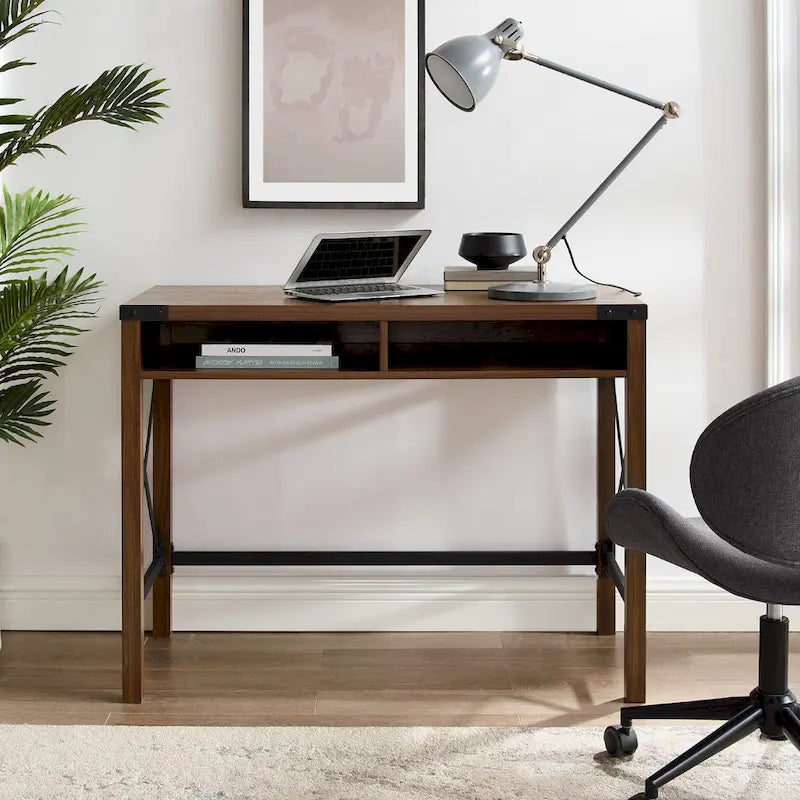 Bureau de style campagnard avec piétement en X en métal
