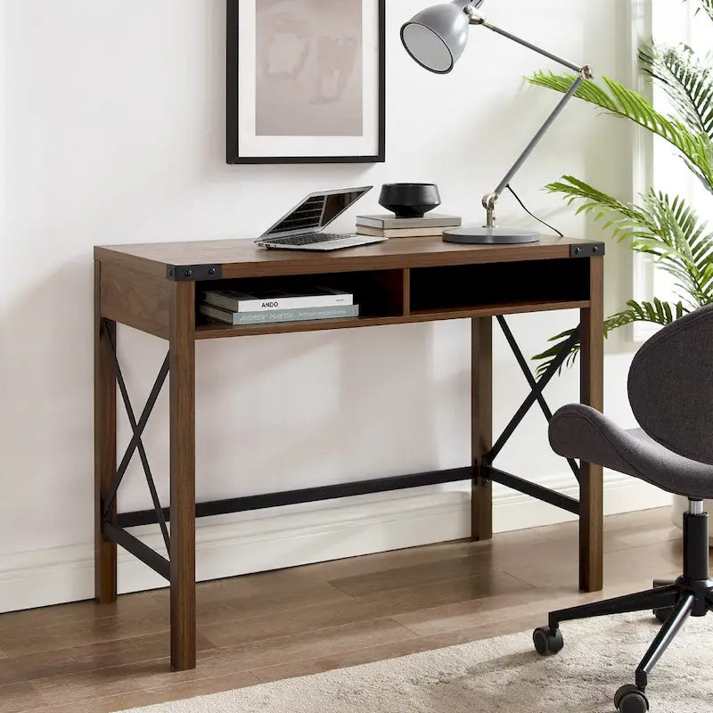 Bureau de style campagnard avec piétement en X en métal