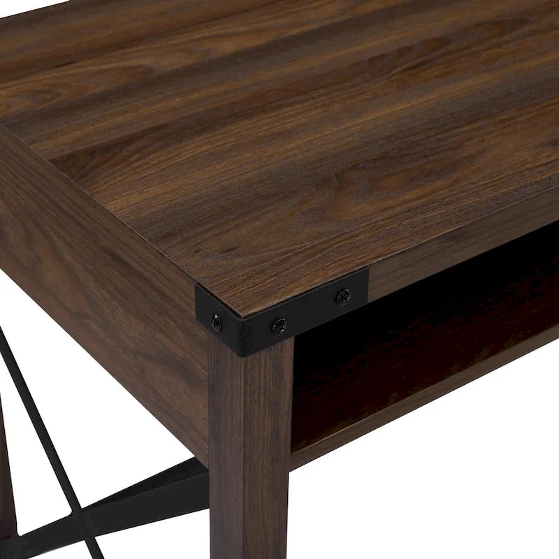 Bureau de style campagnard avec piétement en X en métal