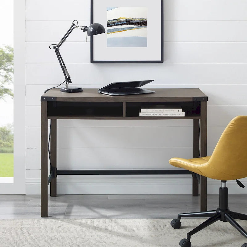 Bureau de style campagnard avec piétement en X en métal