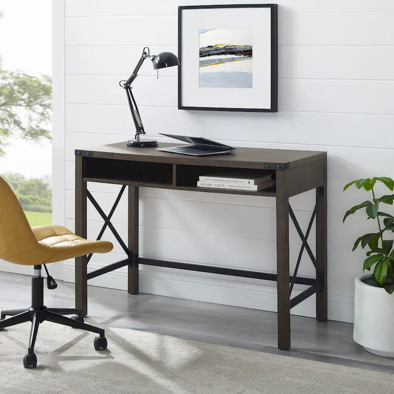 Bureau de style campagnard avec piétement en X en métal
