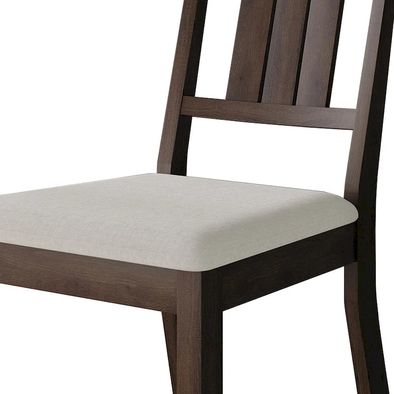 Chaises de salle à manger classiques en bois