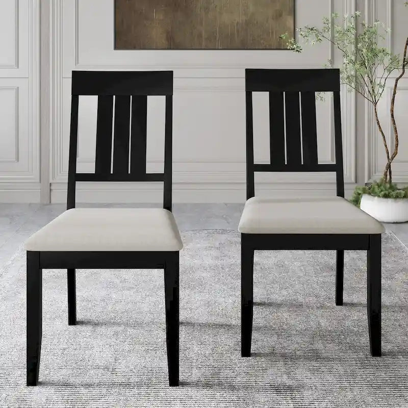 Chaises de salle à manger classiques en bois