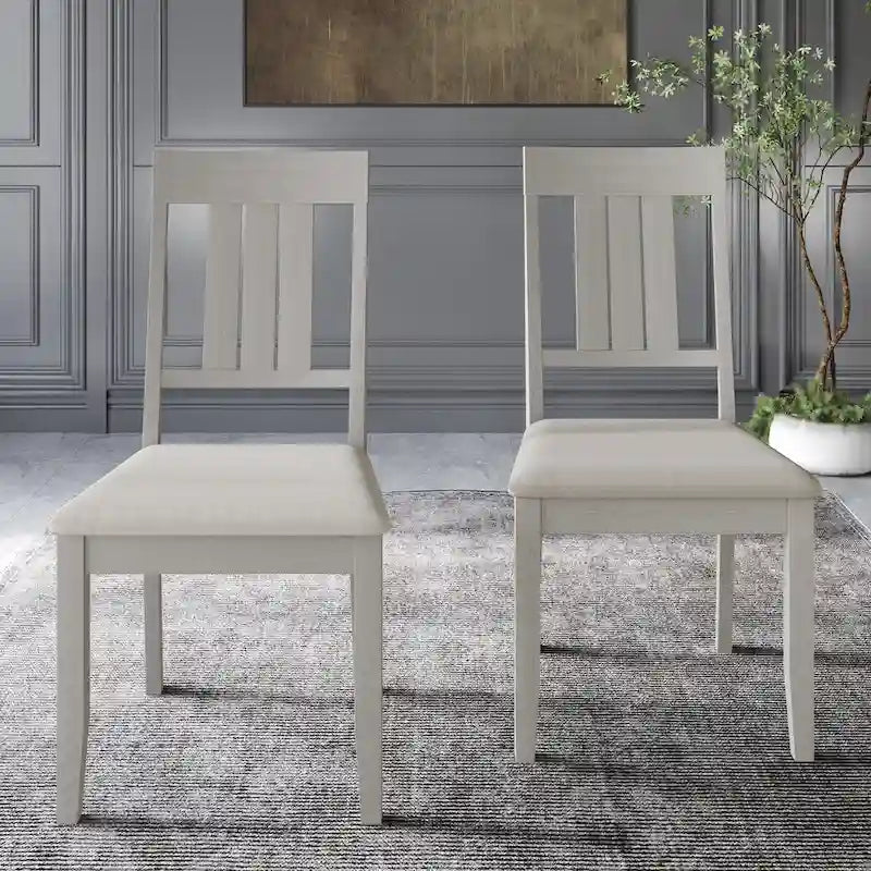 Chaises de salle à manger classiques en bois