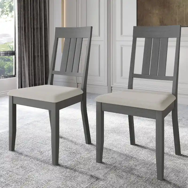Chaises de salle à manger classiques en bois