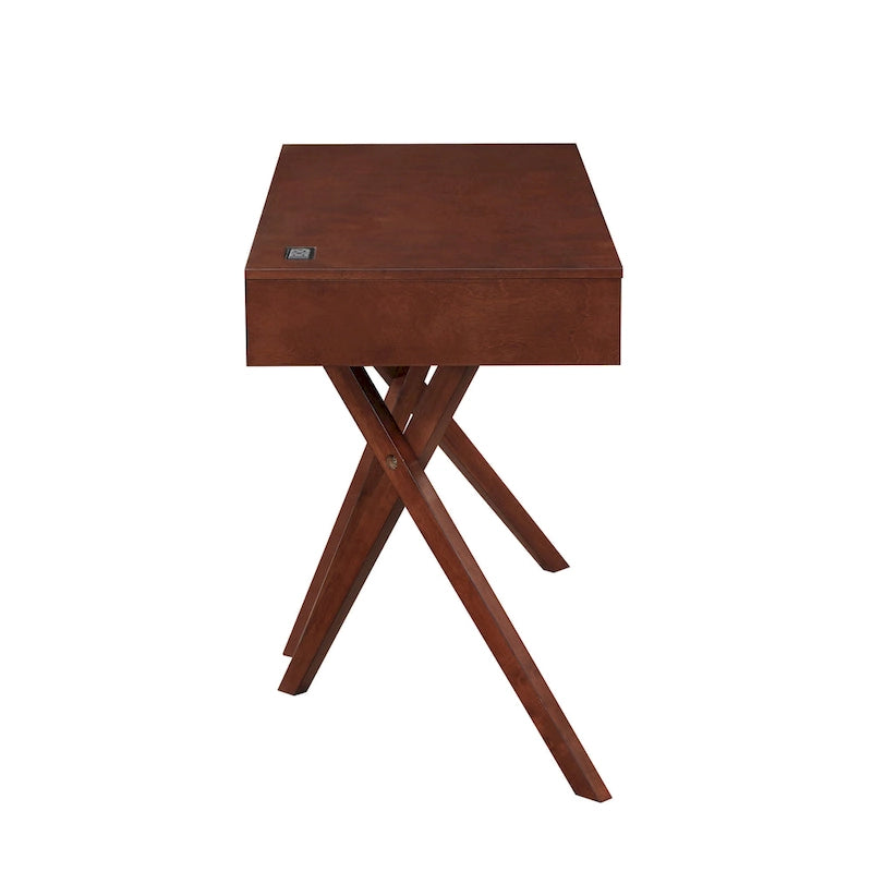 Un bureau en bois à deux tiroirs avec un port USB et une prise électrique.